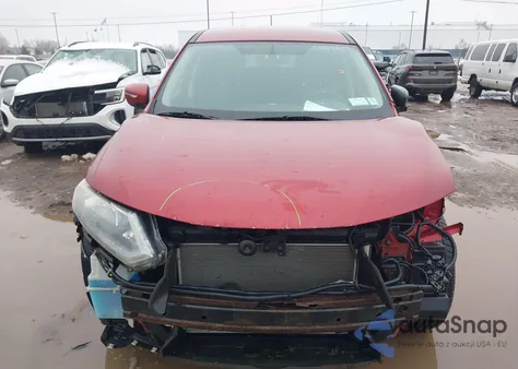 2015 Nissan Rogue S z USA, uszkodzony, nr VIN KNMAT2MV1FP568559